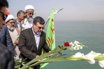 محل شهادت شهدای پرواز 655 در خلیج فارس گلباران شد