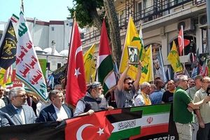  تجمع در استانبول در حمایت از ایران برگزار شد