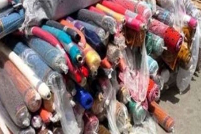 کشف و توقیف 170 طاقه پارچه خارجی قاچاق در شاهین شهر/ دستگیری 1 نفر توسط نیروی انتظامی