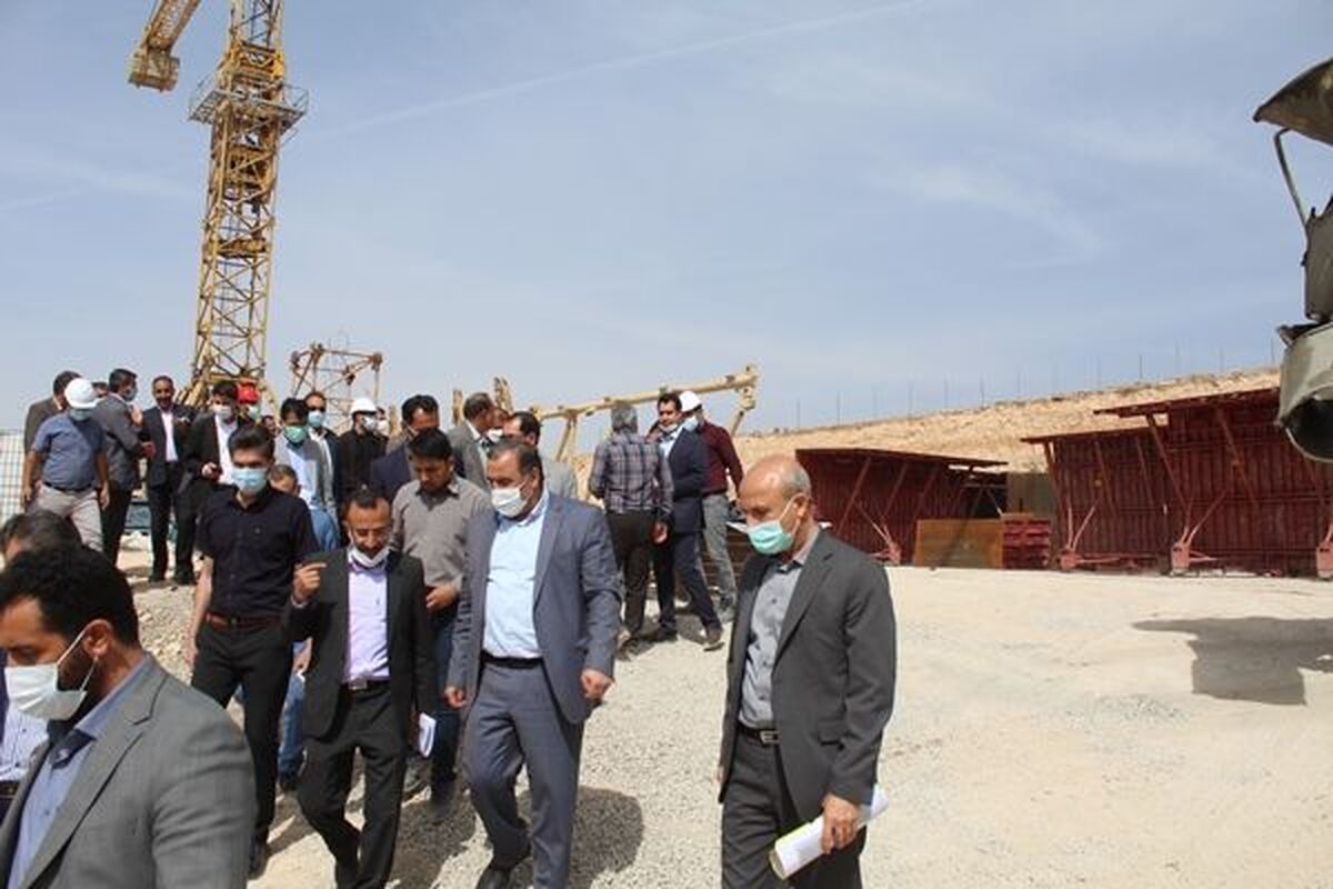 بازدید استاندار از روند مسکن ملی
