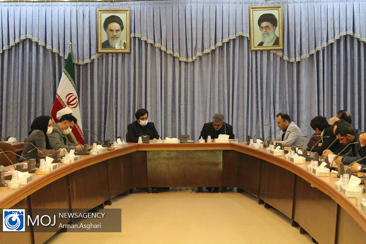 نشست استاندار اردبیل با اعضای جبهه ایستادگی