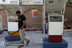 ماجرای سهمیه بندی بنزین شایعه یا واقعیت؟/احتمال نقص فنی در برخی کارت های سوخت