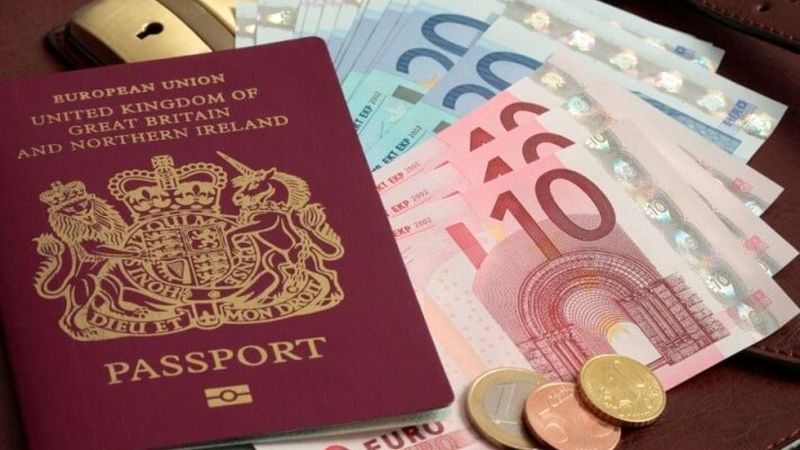 قیمت فروش ارز مسافرتی در 11 دی 97 اعلام شد
