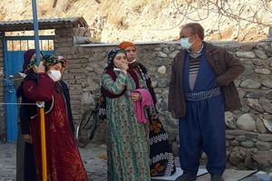 یکی از کاراکترهای نون خ کرونا گرفته است/دلیل بازی بازیگران با ماسک از زبان سعید آقاخانی