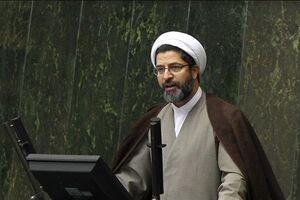 ثبات ارز فقط در اختیار بانک مرکزی نیست و مجلس باید ورود کند
