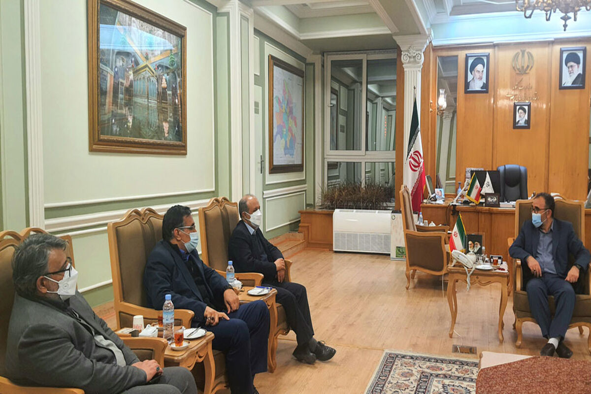 معاون وزیر صنعت