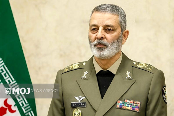 دیدار سرلشکر موسوی با جانبازان حافظ امنیت دیدار و گفتگو کرد 