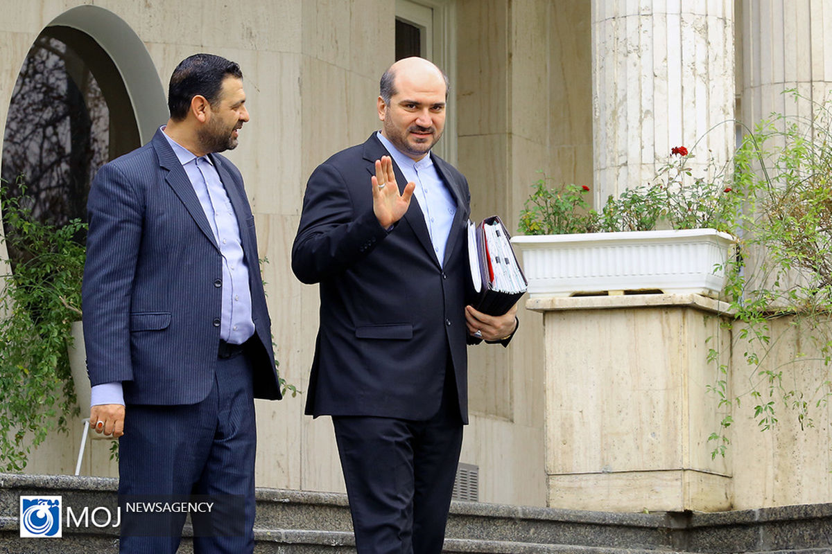 حاشیه جلسه هیات دولت - ۴ بهمن