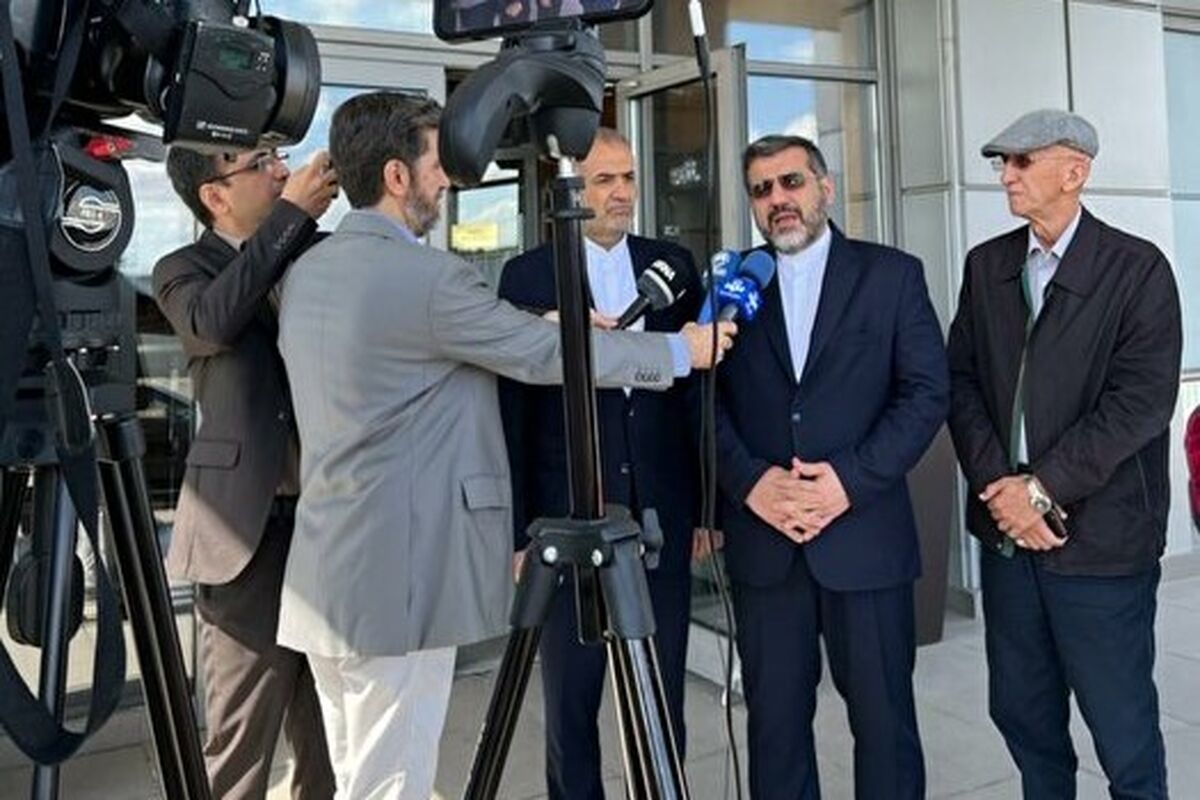 وزیر فرهنگ و ارشاد اسلامی