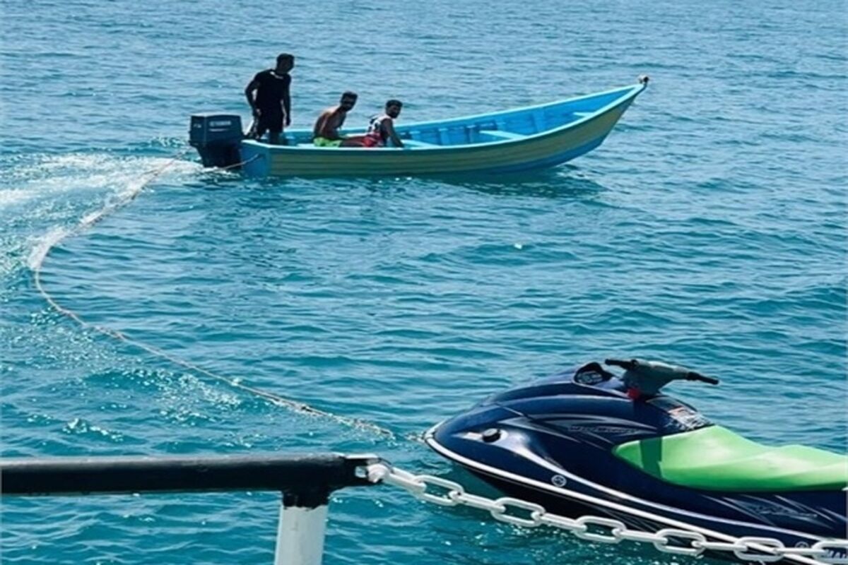 نجات شناور تفریحی در دریاری خزر