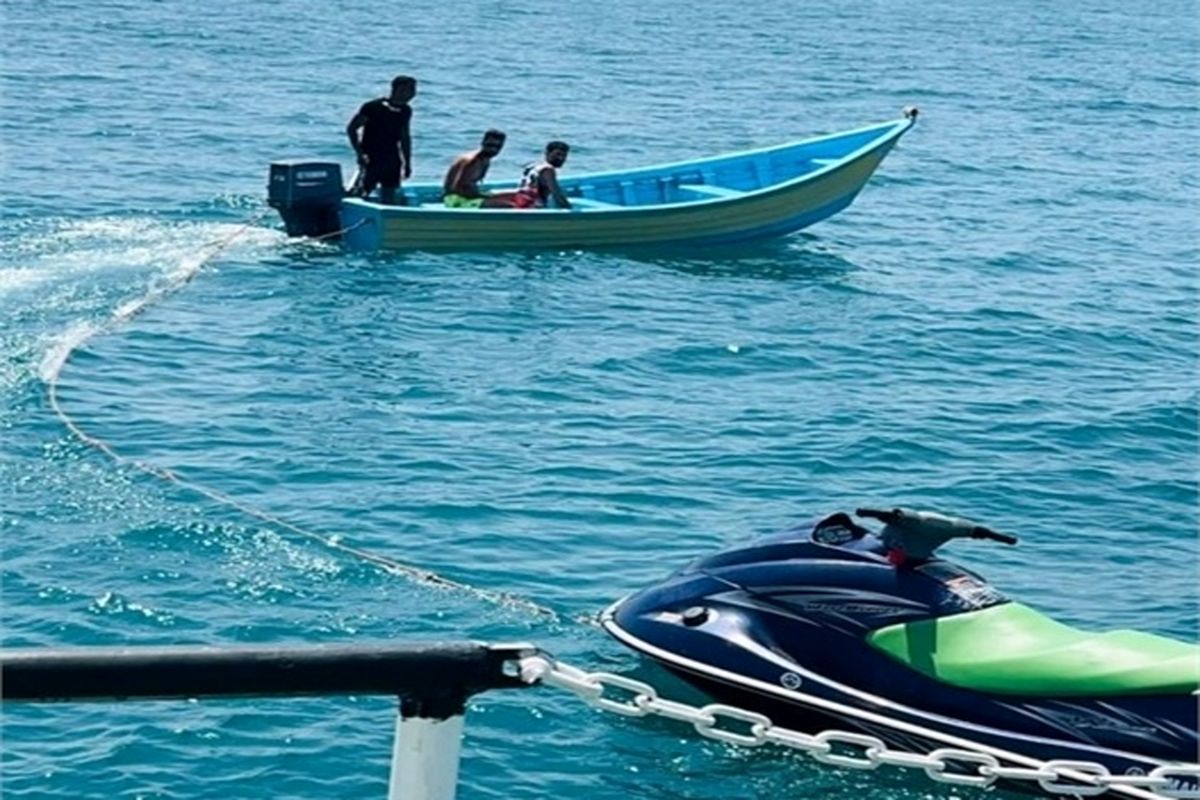 نجات شناور تفریحی در دریاری خزر