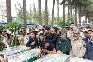 پیکر شهدای حمله تروریستی به مرزبانی در زاهدان تشییع شد