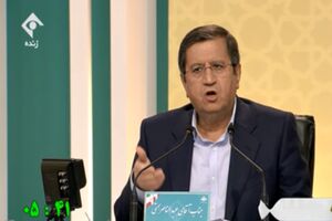 تحریم در یک دهه گذشته مبادلات اقتصادی ما را بهم زده است/ کشور و اقتصاد را نمی‌شود مثل زندان اداره کرد
