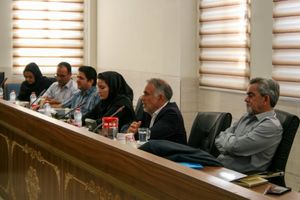 سمینار سختی های مسیر کارآفرینی در ابرکوه برگزار شد