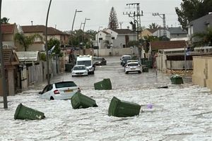 زیر آب رفتن بخش‌‌هایی از شهر دیمونا در فلسطین