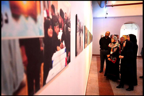 نمایشگاه آثار نقاشی پروژه «خیمه هنر» در اربعین حسینی افتتاح شد