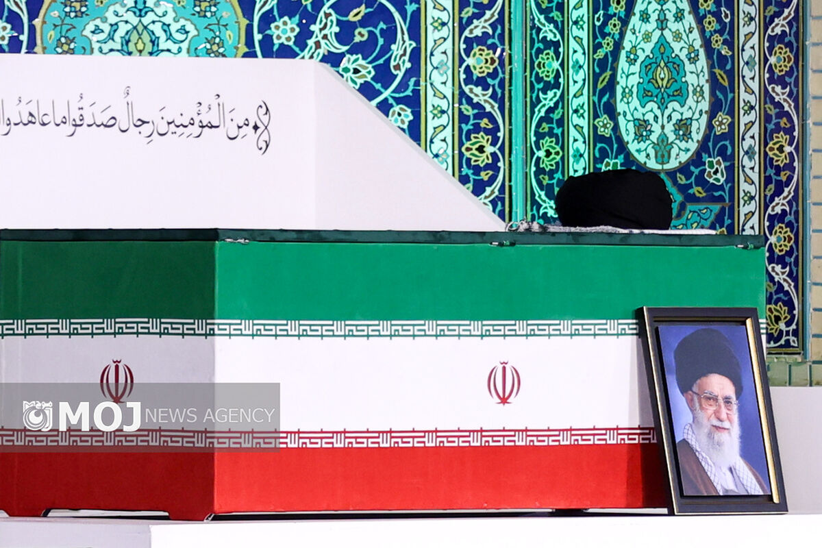 مراسم ادای احترام به پیکر رهبر شهید انقلاب ـ ۳