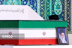 پیکر رهبر شهید انقلاب به مصلی امام خمینی(ره) وارد شد
