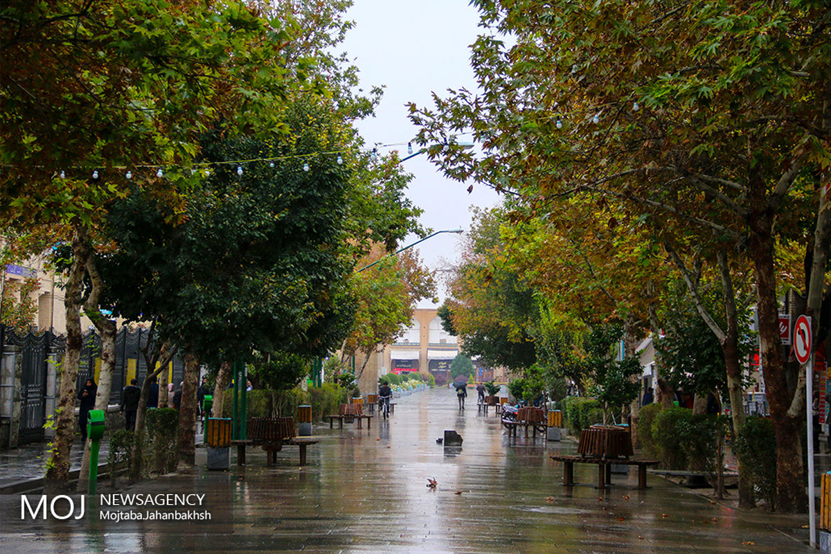 باران پاییزی در میدان امام (ره) اصفهان
