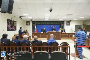 احسان خادم امین من بوده و به اقتصاد مملکت کمک کرده است