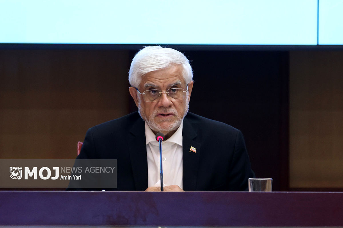 روایت یک نشست بی‌پرده/ دانشجو حرف زد معاون اول شنید + فیلم