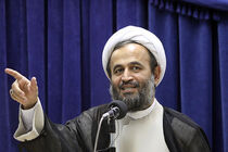 اربعین سفر عاطفی نیست، اربعین یک سفر برای آینده اسلام است