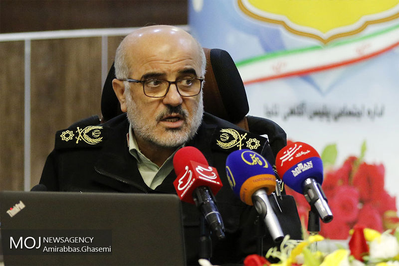 پلیس با هجمههای دشمن مواجه است/ نصب 500 هزار ردیاب روی اتوبوس ها بیشتر از ۶ ماه طول نمی کشد
