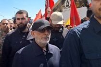 فرمانده سپاه قدس در مراسم تشییع پیکر شهدای اقتدار حضور یافت