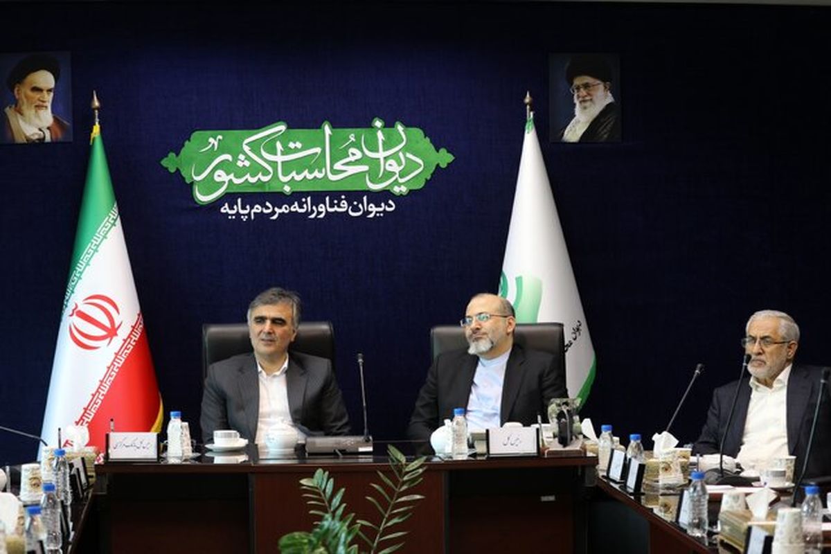 دیدار رئیس بانک مرکزی با رئیس دیوان محاسبات