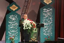 تبیین فرهنگ و اندیشه حسینی در نوای ملکوتی ذاکران و مداحان نهفته است
