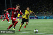 دیدار تیم های فوتبال سپاهان اصفهان و تراکتورسازی تبریز