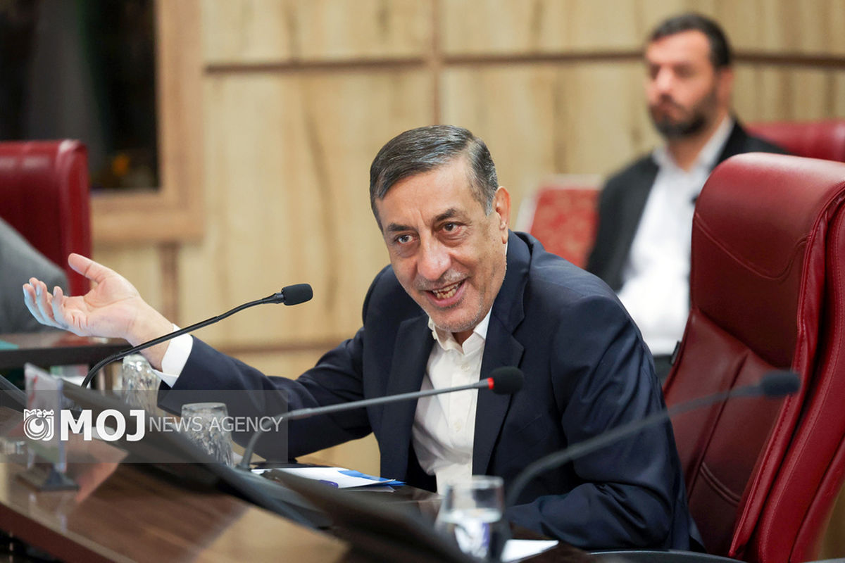 دکتر محمدجعفر قائم‌پناه + معاون اجرایی رئیس جمهور و سرپرست نهاد ریاست جمهوری