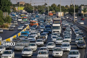 هراز و چالوس زیر بار ترافیک سنگین است