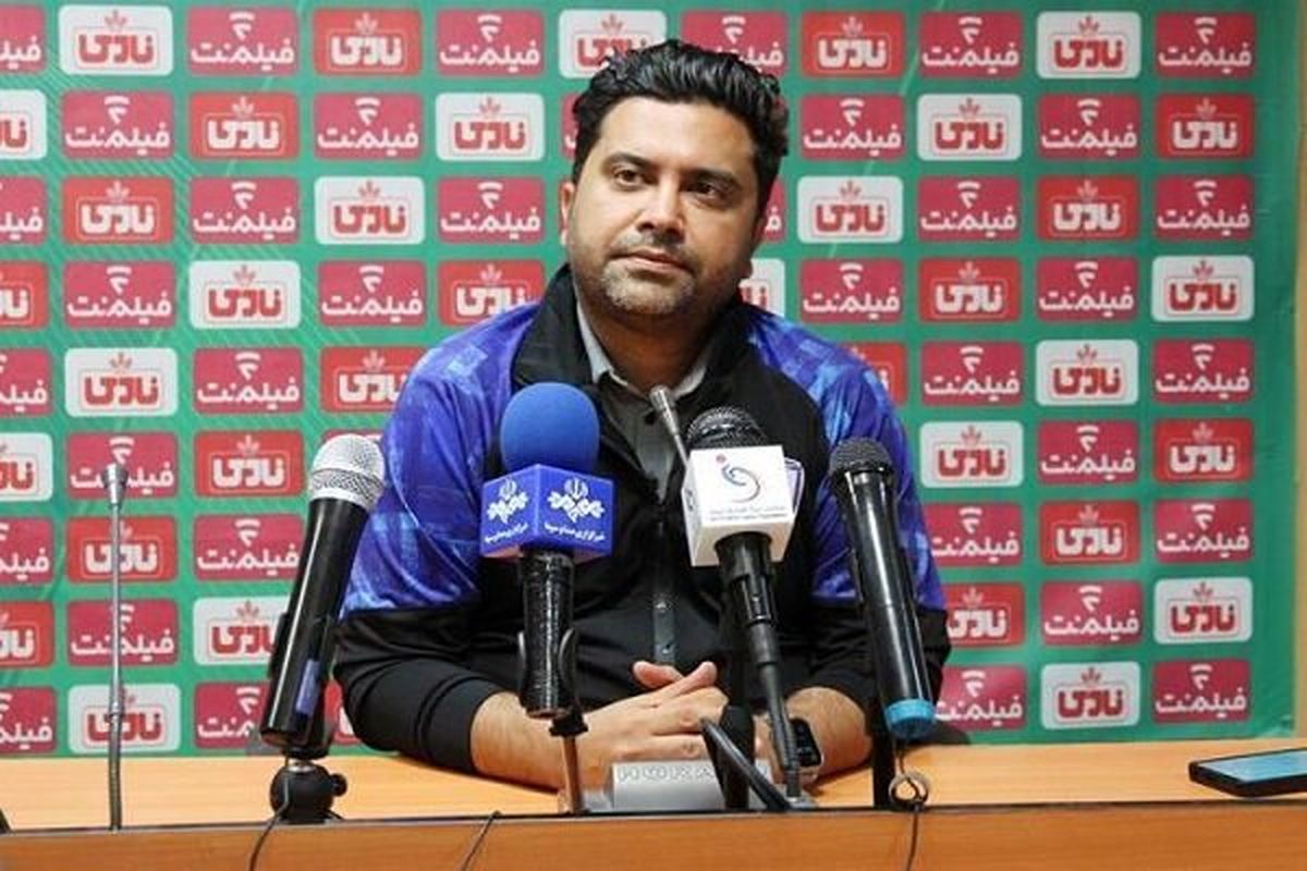 سعید اخباری سرمربی تیم فوتبال چادرملو اردکان