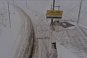 مسیرهای رفت و برگشت محور چالوس و آزادراه تهران - شمال مسدود هستندـ