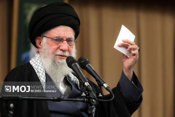 ملّت ایران، هویت خود را به رخ دشمنان کشید