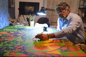 هنرمند مخاطب را به دنیای رازآمیز اسطوره‌های ازلی می‌برد/ نقاشی؛ سکوت یک اندیشه