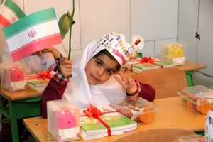 ۳۱۰۰۰ کلاس اولی در یزد به مدرسه رفتند