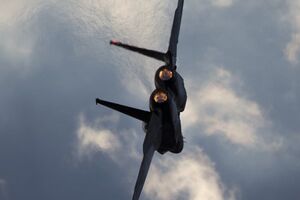 سرنگونی جنگنده F-15 آمریکایی در کویت + فیلم