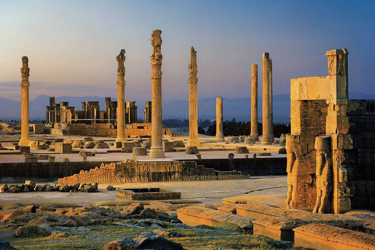 تخت جمشید 