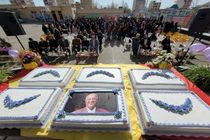 تجلیل از محمدتقی داورپناه خیر مدرسه ساز در جمع دانش آموزان / ساخت بیش از 60 مدرسه در استان اصفهان