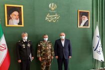 دیدار و گفتگو فرمانده کل ارتش با قالیباف