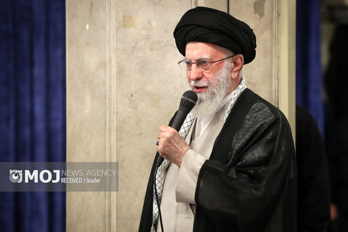 مراسم بزرگداشت شهدای جنگ تحمیلی اخیر با حضور هبر انقلاب اسلامی