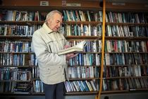 هیچ ­کس برای یادگیری پیر نیست