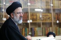 باید ثمره خون شهیدان را هم حفظ کنیم