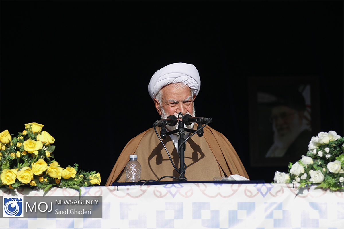 اقامه نماز عید سعید فطر در بندرعباس