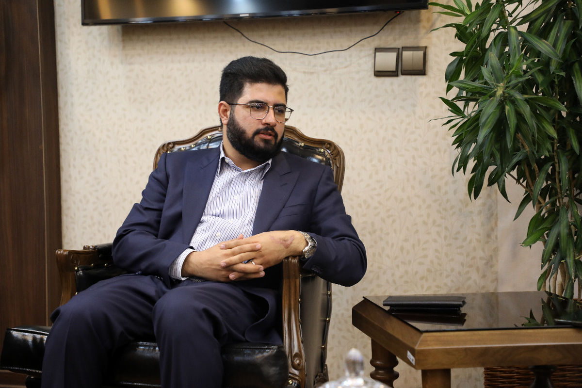 محسن علیپور