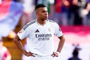 رکوردشکنی درآمد رئال مادرید از فروش پیراهن شماره ۱۰ امباپه/ هجوم هواداران به فروشگاه برنابئو