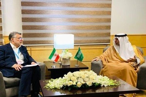 گفت‌وگوی وزرای بهداشت ایران و عربستان درباره توسعه همکاری‌های علمی و درمانی