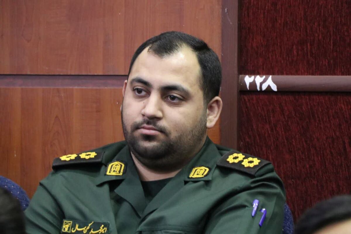 پاسدار‌ کهنسال فرمانده حوزه مقاومت بسیج پی‌رجه